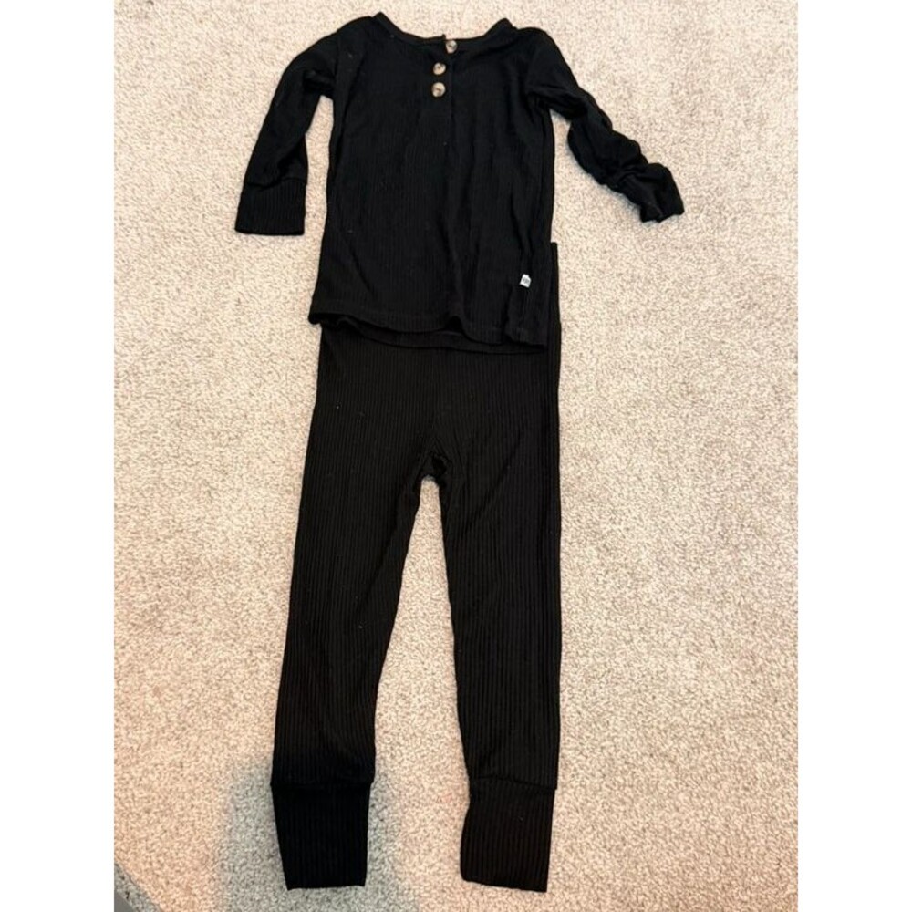 Bums & Roses Black Lounge Baby Set